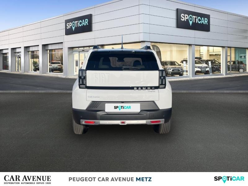 Occasion FIAT Grande Panda 1.2 Hybrid Turbo 110ch La Prima eDCT6 2025 Blanc Gelato 22950 € à Metz