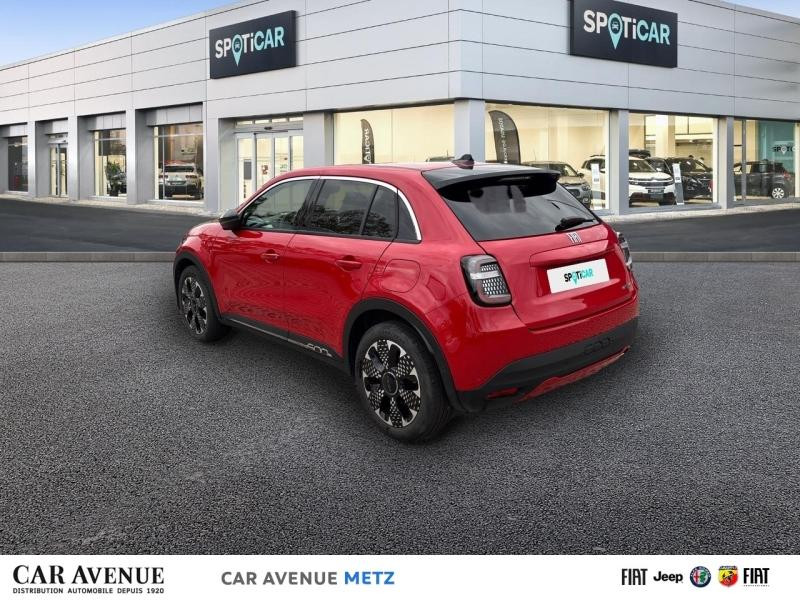 Occasion FIAT 600 1.2 Hybrid 100ch La Prima DCT6 2024 Red by (RED) 23690 € à Metz