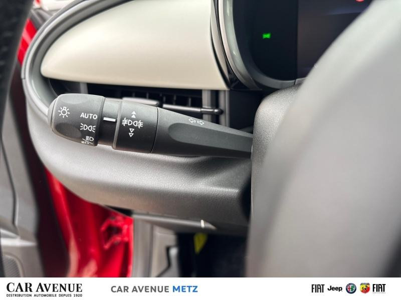 Occasion FIAT 600 1.2 Hybrid 100ch La Prima DCT6 2024 Red by (RED) 23690 € à Metz