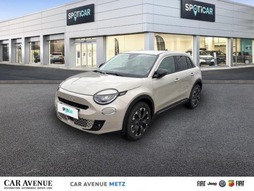 Occasion FIAT 600 1.2 Hybrid 100ch La Prima DCT6 2024 Sable Earth métallisé 23 490 € à Metz