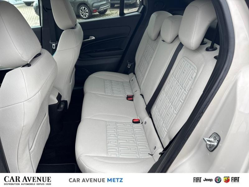 Occasion FIAT 600 1.2 Hybrid 100ch La Prima DCT6 2024 Sable Earth métallisé 23490 € à Metz