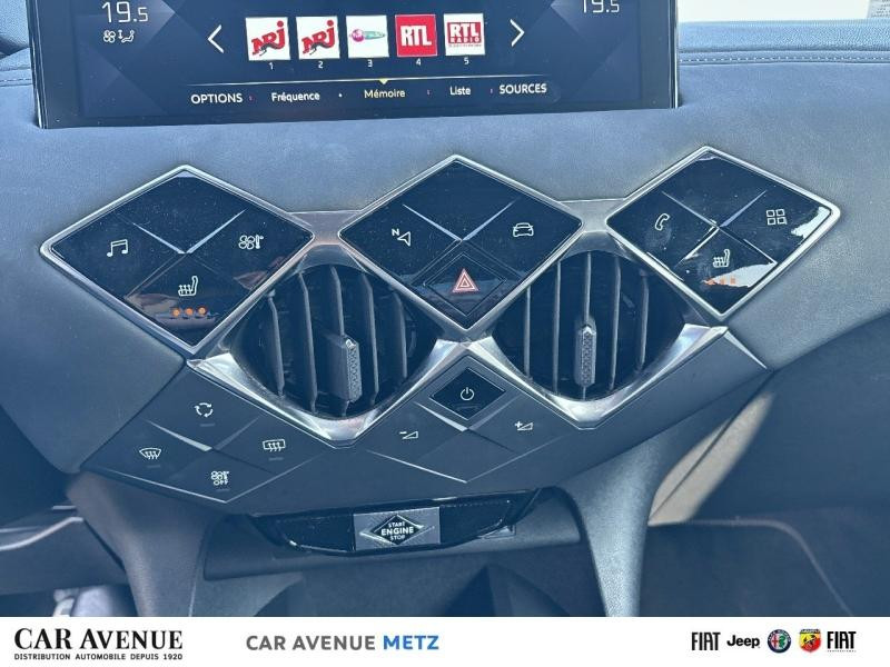 Occasion DS DS 3 Crossback BlueHDi 130ch Grand Chic Automatique 98g 2020 Gris Platinium - Toit Noir Perla Nera 17790 € à Metz