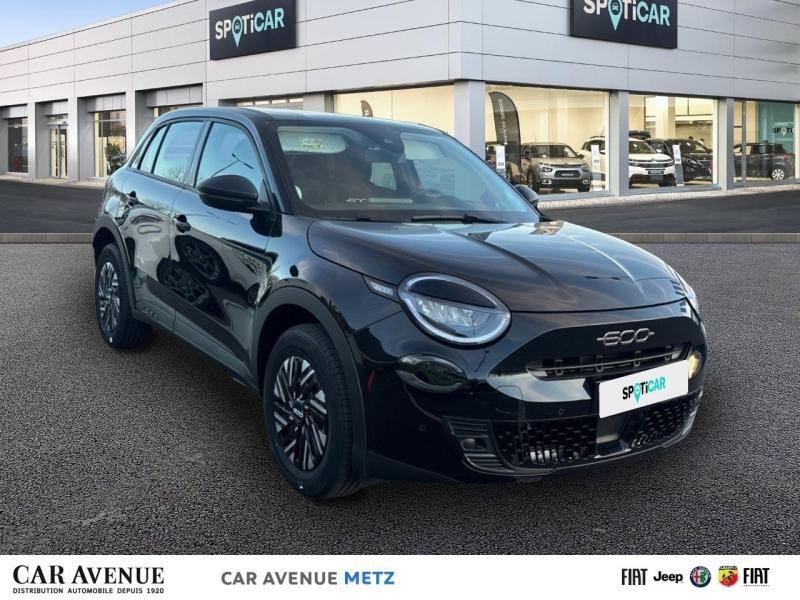 Occasion FIAT 600 1.2 Hybrid Turbo 110ch Pop DCT6 Step 2 2025 Onyx Black 25960 € à Metz