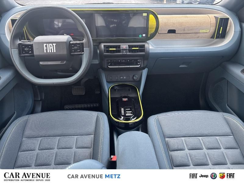 Occasion FIAT Grande Panda 1.2 Hybrid Turbo 110ch La Prima eDCT6 2025 Noir Cinema Métallisé 22990 € à Metz