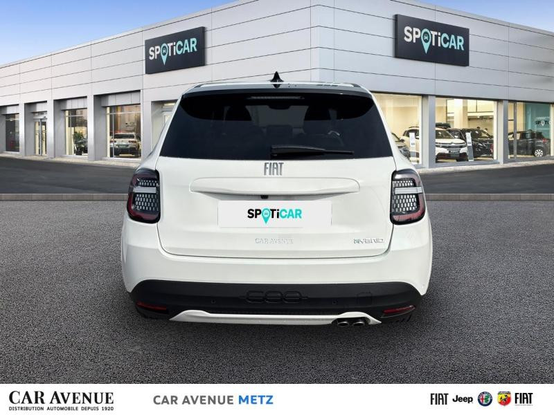 Used FIAT 600 1.2 Hybrid 136ch La Prima DCT6 2025 Ice White € 24790 in Metz