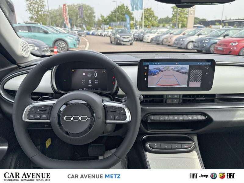 Used FIAT 600 1.2 Hybrid 136ch La Prima DCT6 2025 Ice White € 24790 in Metz