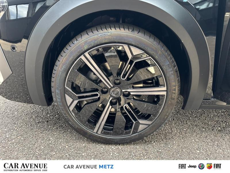 Occasion LANCIA Ypsilon 1.2 Ibrida 110ch HF Line eDCT6 2025 Noir Ardesia Métallisé 27950 € à Metz