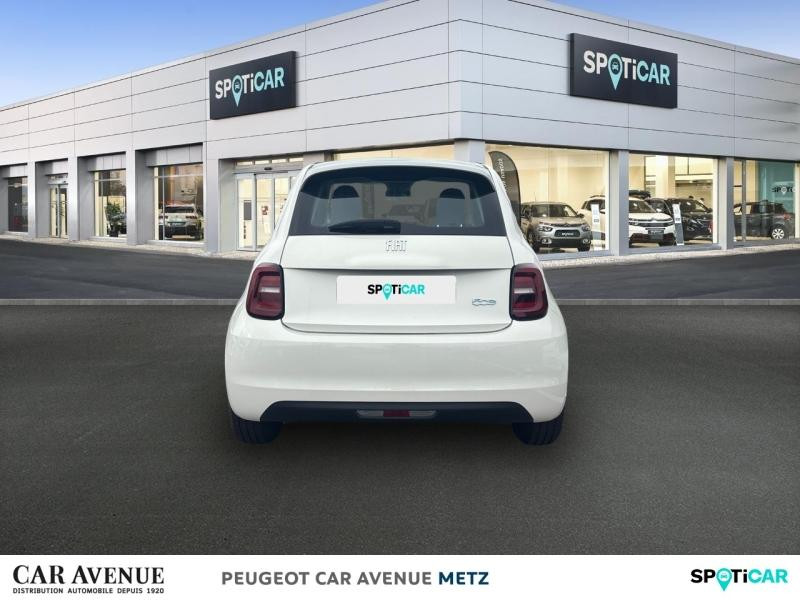 Occasion FIAT 500 e 95ch Action Eligible Remise ECO- 4000€ 2022 Blanc 10590 € à Metz