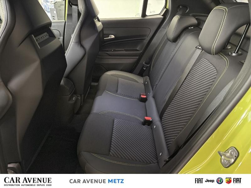 Used ABARTH 600 e 240ch 54kWh Turismo 2025 Vert Acide € 33390 in Metz