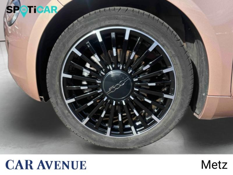 Used FIAT 500 e 118ch MY23 2023 Rose Gold métal € 17290 in Metz