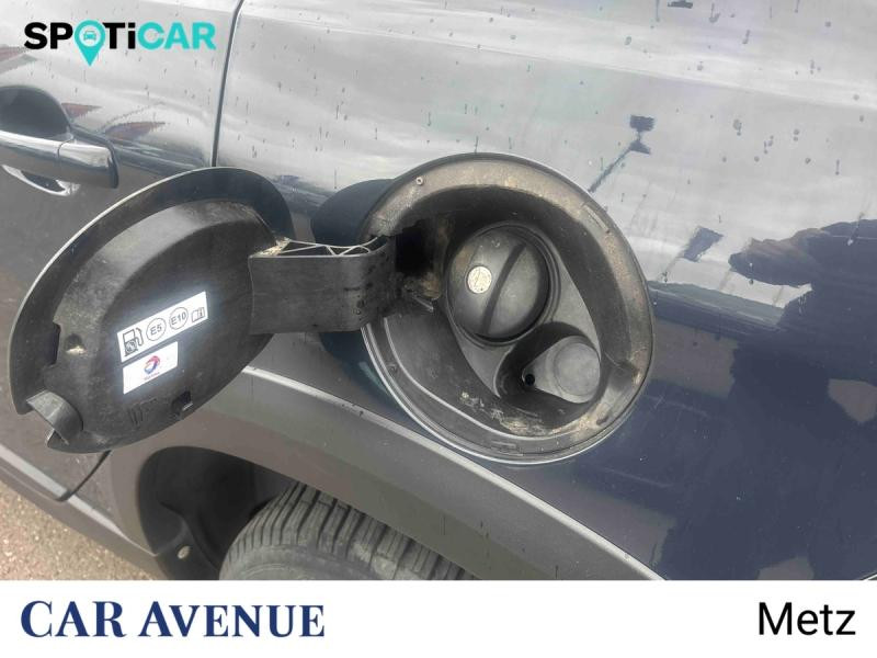 Occasion PEUGEOT 2008 1.2 PureTech 110ch E6.c Signature S&S 5cv 2019 Bleu Quasar 9990 € à Metz