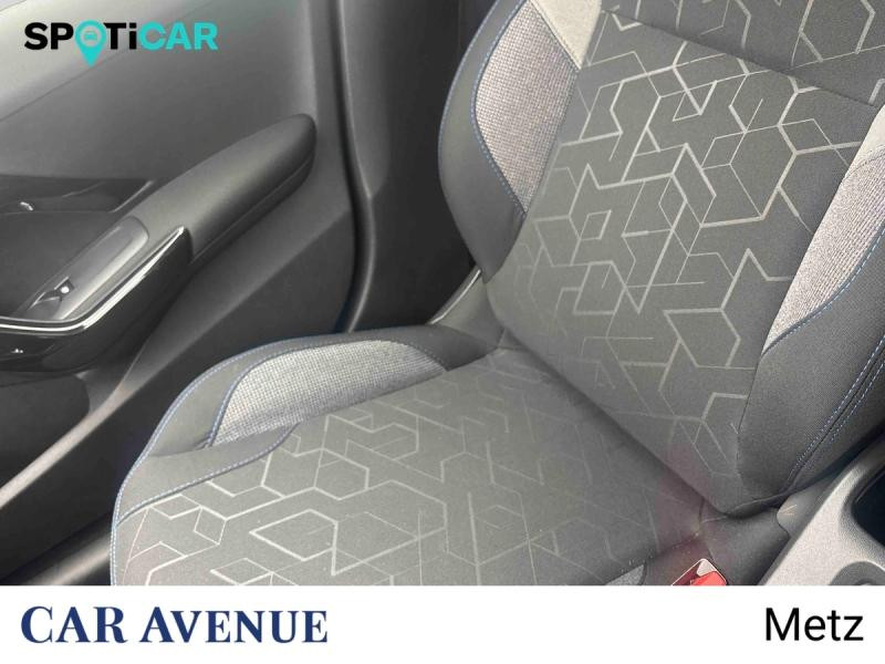 Occasion PEUGEOT 2008 1.2 PureTech 110ch E6.c Signature S&S 5cv 2019 Bleu Quasar 9990 € à Metz