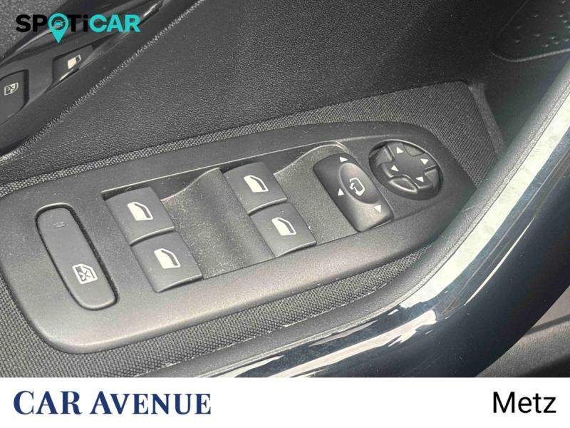 Occasion PEUGEOT 2008 1.2 PureTech 110ch E6.c Signature S&S 5cv 2019 Bleu Quasar 9990 € à Metz