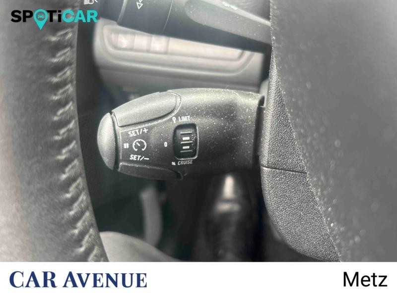 Occasion PEUGEOT 2008 1.2 PureTech 110ch E6.c Signature S&S 5cv 2019 Bleu Quasar 9990 € à Metz