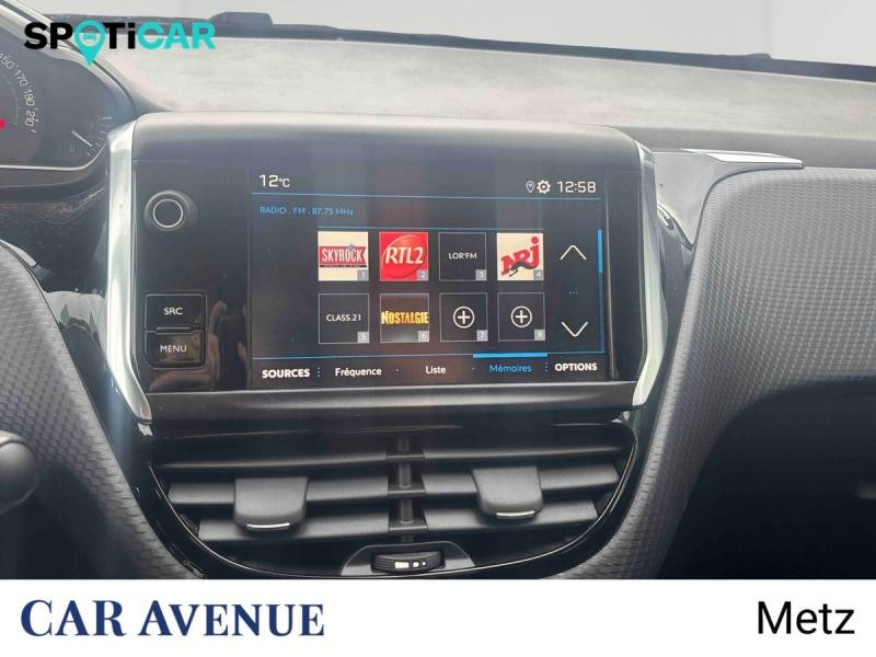 Occasion PEUGEOT 2008 1.2 PureTech 110ch E6.c Signature S&S 5cv 2019 Bleu Quasar 9990 € à Metz