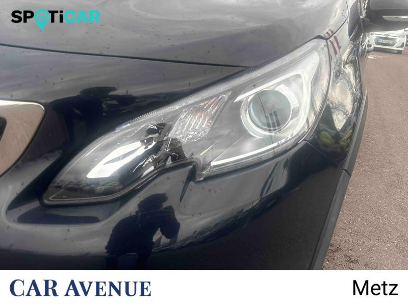 Occasion PEUGEOT 2008 1.2 PureTech 110ch E6.c Signature S&S 5cv 2019 Bleu Quasar 9990 € à Metz