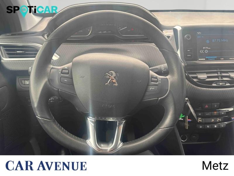 Occasion PEUGEOT 2008 1.2 PureTech 110ch E6.c Signature S&S 5cv 2019 Bleu Quasar 9990 € à Metz