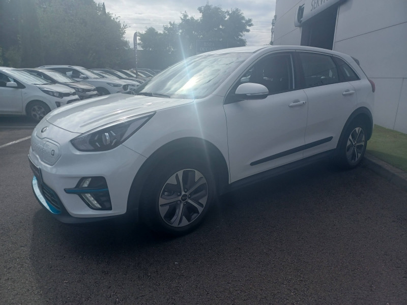 Occasion KIA e-Niro Motion 136ch GARANTIE 05-2028 2021 Blanc - clear white s 21490 € à THIONVILLE