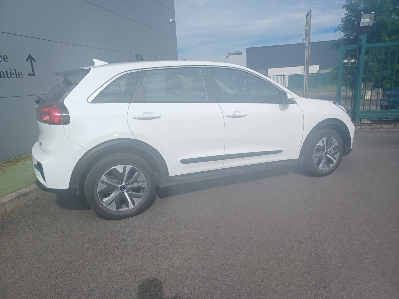 Used KIA e-Niro Motion 136ch GARANTIE 05-2028 2021 Blanc - clear white s € 21490 in THIONVILLE