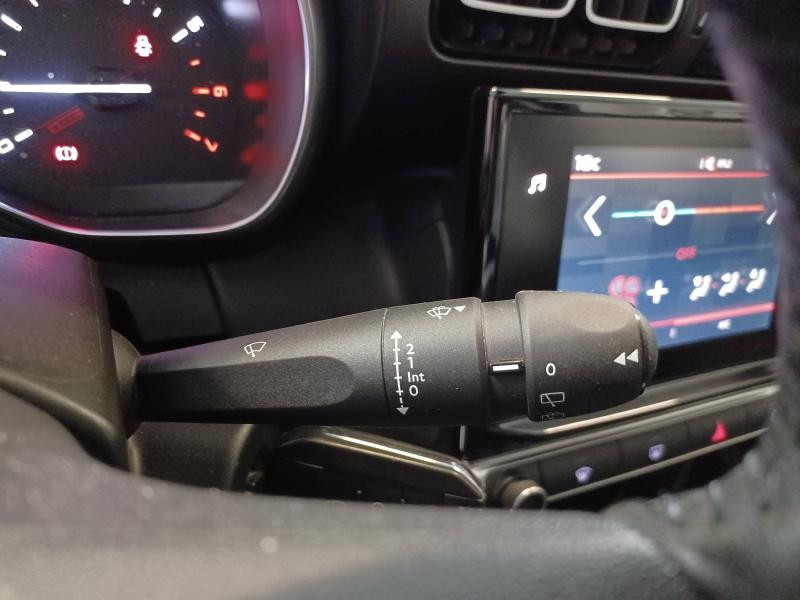 Used CITROEN C3 Aircross PureTech 110ch S&S Shine CLIM GPS GARANTIE 12 MOIS 2018 Natural White (O) € 11490 in Thionville