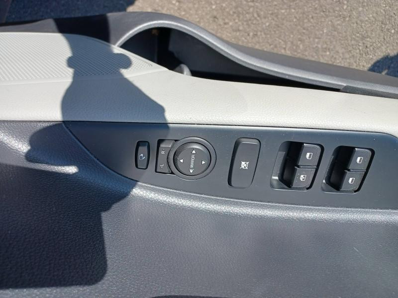 Used KIA Stonic 1.0 T-GDi 100ch MHEV Launch Edition iBVM6 2021 Rouge Grenadine métallisé / Toit Noir € 15990 in Thionville