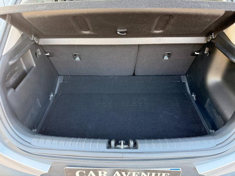 Used KIA Stonic 1.0 T-GDi 120ch MHEV GT Line iBVM6 garantie 10-2029 2022 Blanc € 18490 in Thionville