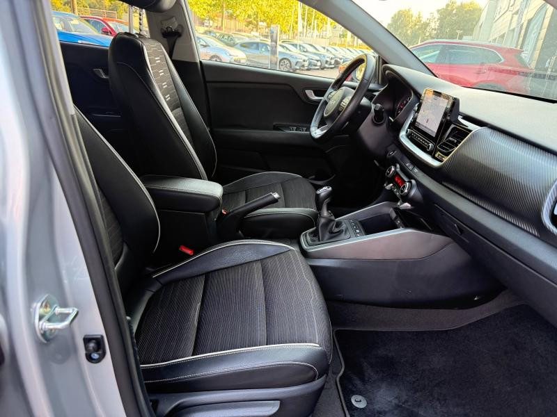 Used KIA Stonic 1.0 T-GDi 120ch MHEV GT Line iBVM6 garantie 10-2029 2022 Blanc € 18490 in Thionville