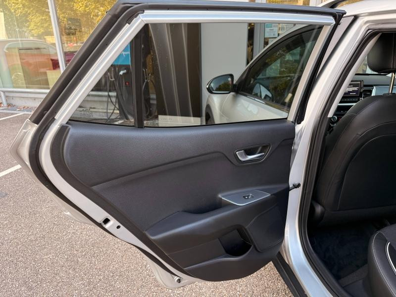 Used KIA Stonic 1.0 T-GDi 120ch MHEV GT Line iBVM6 garantie 10-2029 2022 Blanc € 18490 in Thionville