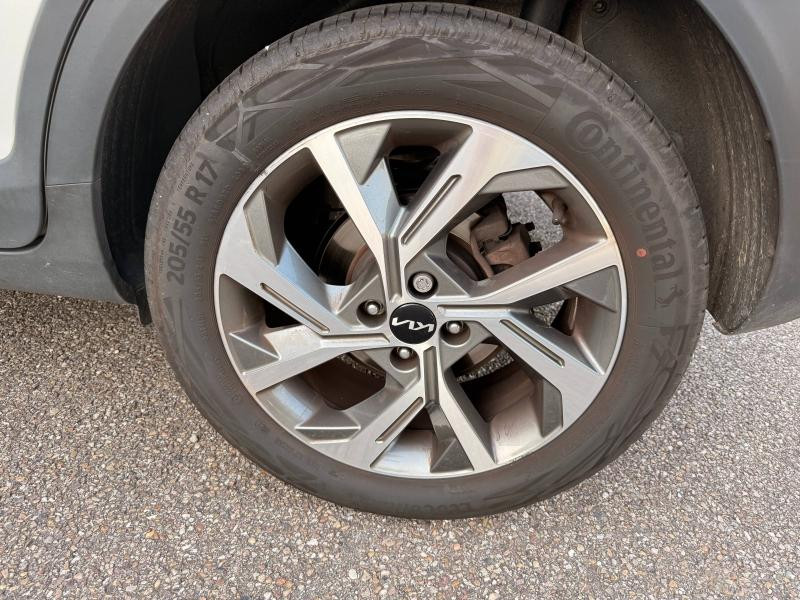 Used KIA Stonic 1.0 T-GDi 120ch MHEV GT Line iBVM6 garantie 10-2029 2022 Blanc € 18490 in Thionville