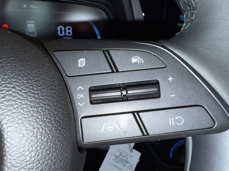 Used HYUNDAI i20 1.2 79ch Initia GARANTIE 11-2030 2025 Atlas White € 16790 in Thionville