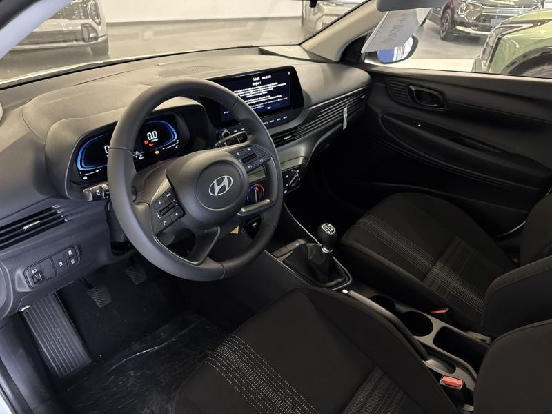 Used HYUNDAI i20 1.2 79ch Initia GARANTIE 11-2030 2025 Atlas White € 16790 in Thionville