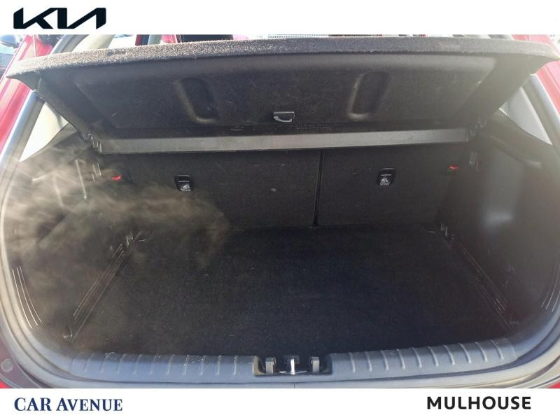 Used KIA Stonic 1.4 100ch ISG Active Garantie 1an CarPlay Caméra Clim 2018 Rouge Grenadine € 12990 in Thionville