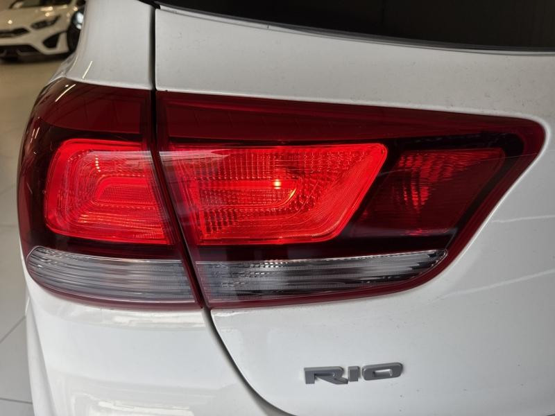Used KIA Rio 1.0 T-GDI 100ch Active GARANTIE 12 MOIS 2023 Blanc € 15990 in Thionville