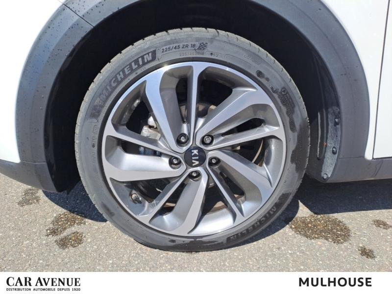 Used KIA Niro 1.6 GDi 141 Design DCT6 GARANTIE 12 MOIS 2019 Snow white pearl € 17890 in Thionville