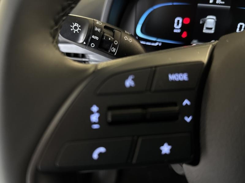 Used HYUNDAI i20 1.2 79ch Initia GARANTIE 11-2030 2025 Atlas White € 16790 in Thionville