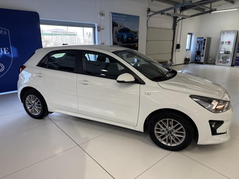 Used KIA Rio 1.0 T-GDI 100ch Active GARANTIE 12 MOIS 2023 Blanc € 15990 in Thionville