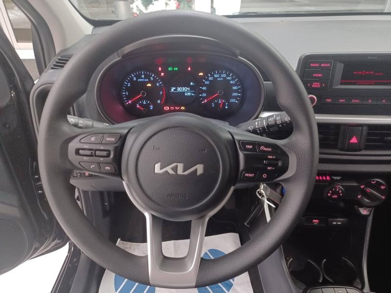 Used KIA Picanto 1.0 DPi 67ch Active GARANTIE 12-2030 2023 Noir Ebene métallisé € 13690 in Thionville