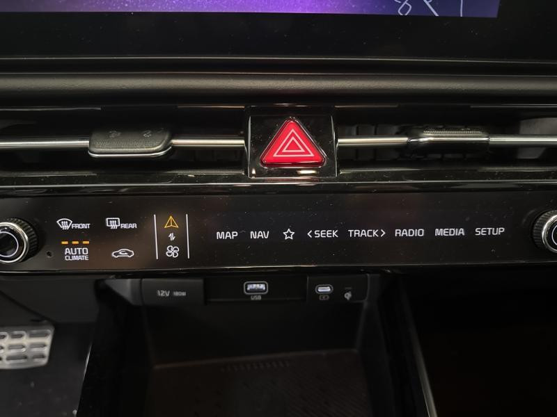 Used KIA Niro 1.6 GDi 129ch HEV Premium DCT6 2025  € 34990 in Thionville