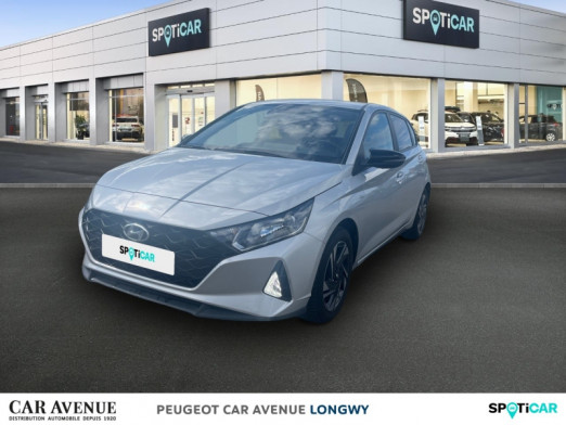 Used HYUNDAI i20 1.0 T-GDi 100ch Hybrid Creative DCT-7 2022 Sleek Silver Métal/Toit/rétros Black € 16,990 in Longwy