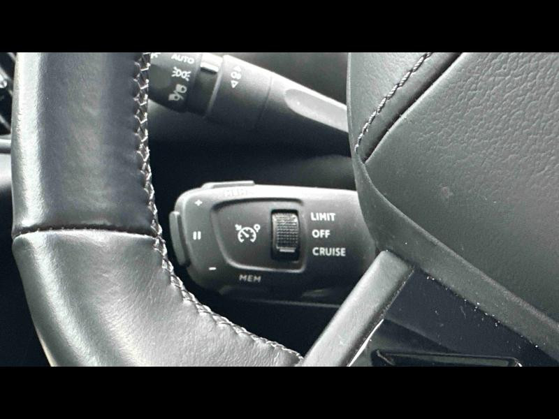 Used DS DS 3 Crossback PureTech 100ch Grand Chic 105g 2019 Blanc Banquise (O) € 13990 in Longwy