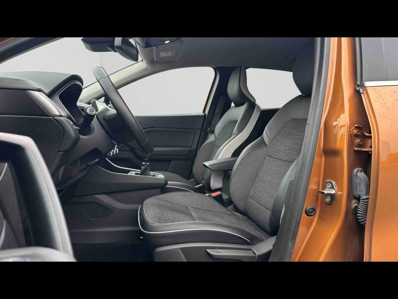 Occasion RENAULT Captur 1.3 TCe 130ch FAP Intens - 20 2020 Orange Atacama/Noir Etoile 15990 € à Longwy
