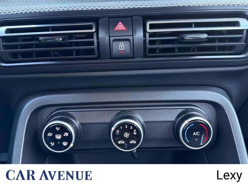 Occasion CITROEN C3 1.2 Turbo 100ch PLUS 2025 Bright Blue (M) -  Toit Noir Perla Nera 15990 € à Longwy