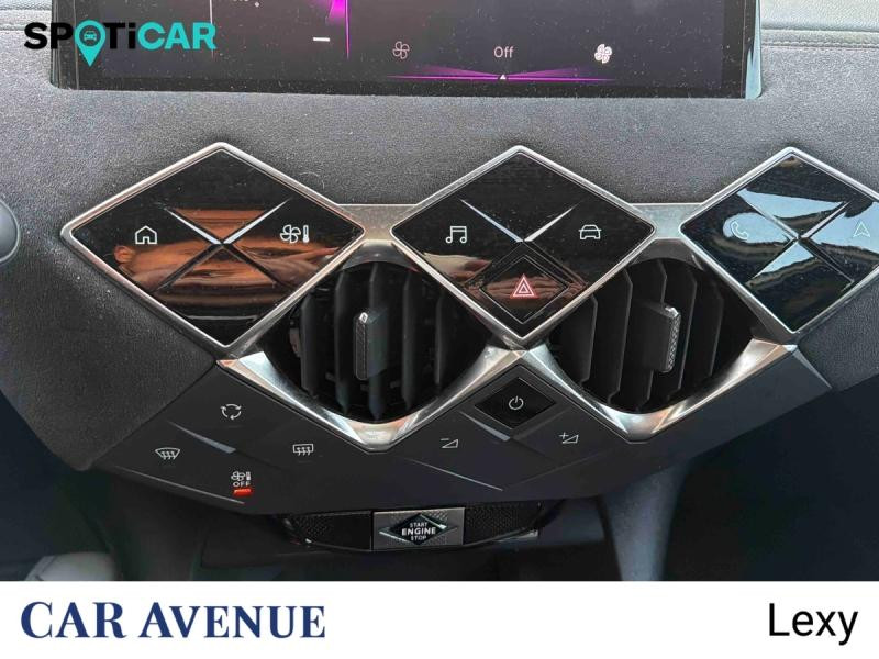 Used DS DS 3 BlueHDi 130ch Performance Line + Automatique 2023 Blanc Banquise (O) - Toit Noir € 22990 in Longwy