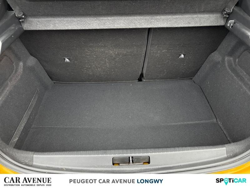 Used PEUGEOT 208 1.2 PureTech 100ch S&S GT Line EAT8 2019 Jaune Faro € 13490 in Longwy