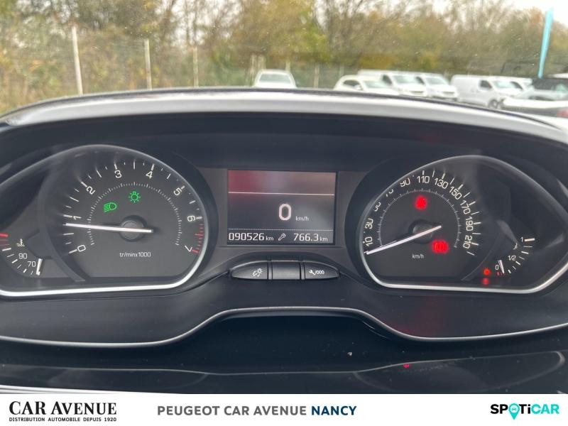 Used PEUGEOT 208 1.2 PureTech 110ch Allure S&S 3p 2018 Blanc Banquise € 8890 in Lunéville