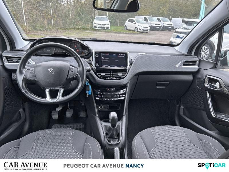 Used PEUGEOT 208 1.2 PureTech 110ch Allure S&S 3p 2018 Blanc Banquise € 8890 in Lunéville