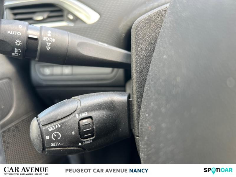 Occasion PEUGEOT 2008 1.2 PureTech 130ch E6.c Signature S&S 2019 Gris Artense 9733 € à Lunéville