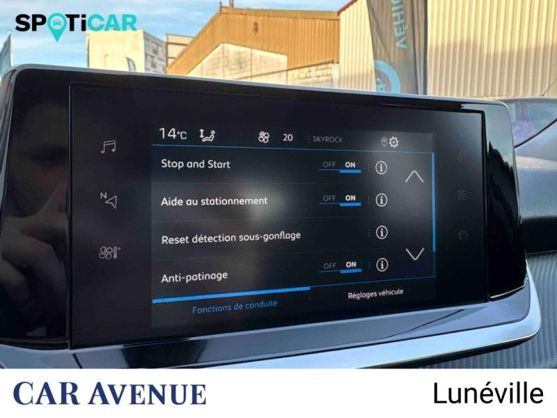 Used PEUGEOT 2008 1.2 PureTech 100ch S&S Style 2021 Blanc banquise (O) € 15620 in Lunéville