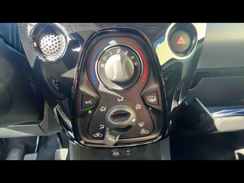 Occasion PEUGEOT 108 VTi 72 Allure S&S 4cv 5p 2021 Smooth Green (M) 10716 € à Lunéville