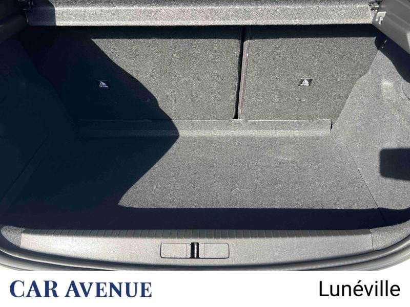 Used PEUGEOT 208 1.2 PureTech 100ch S&S GT EAT8 2021 Blanc nacré € 15157 in Lunéville